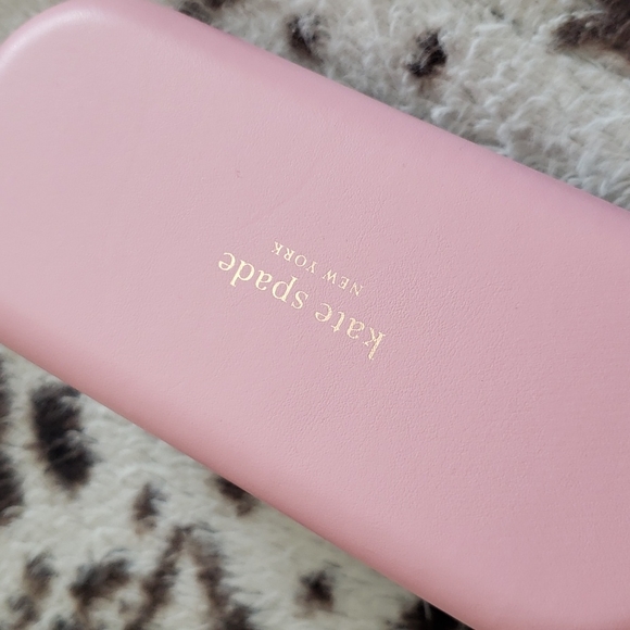 sunglasses case - Picture 1 of 4